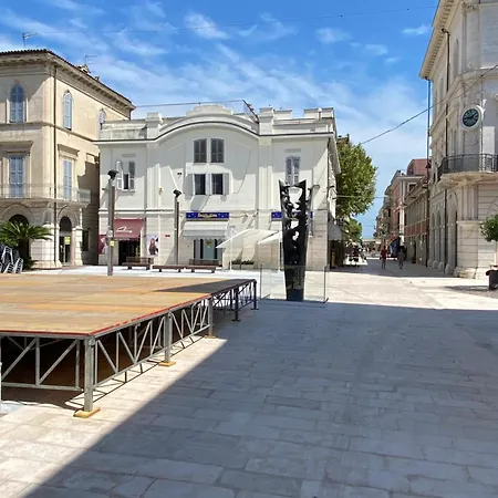 Appartamentino In Piazza Apartament Grottammare